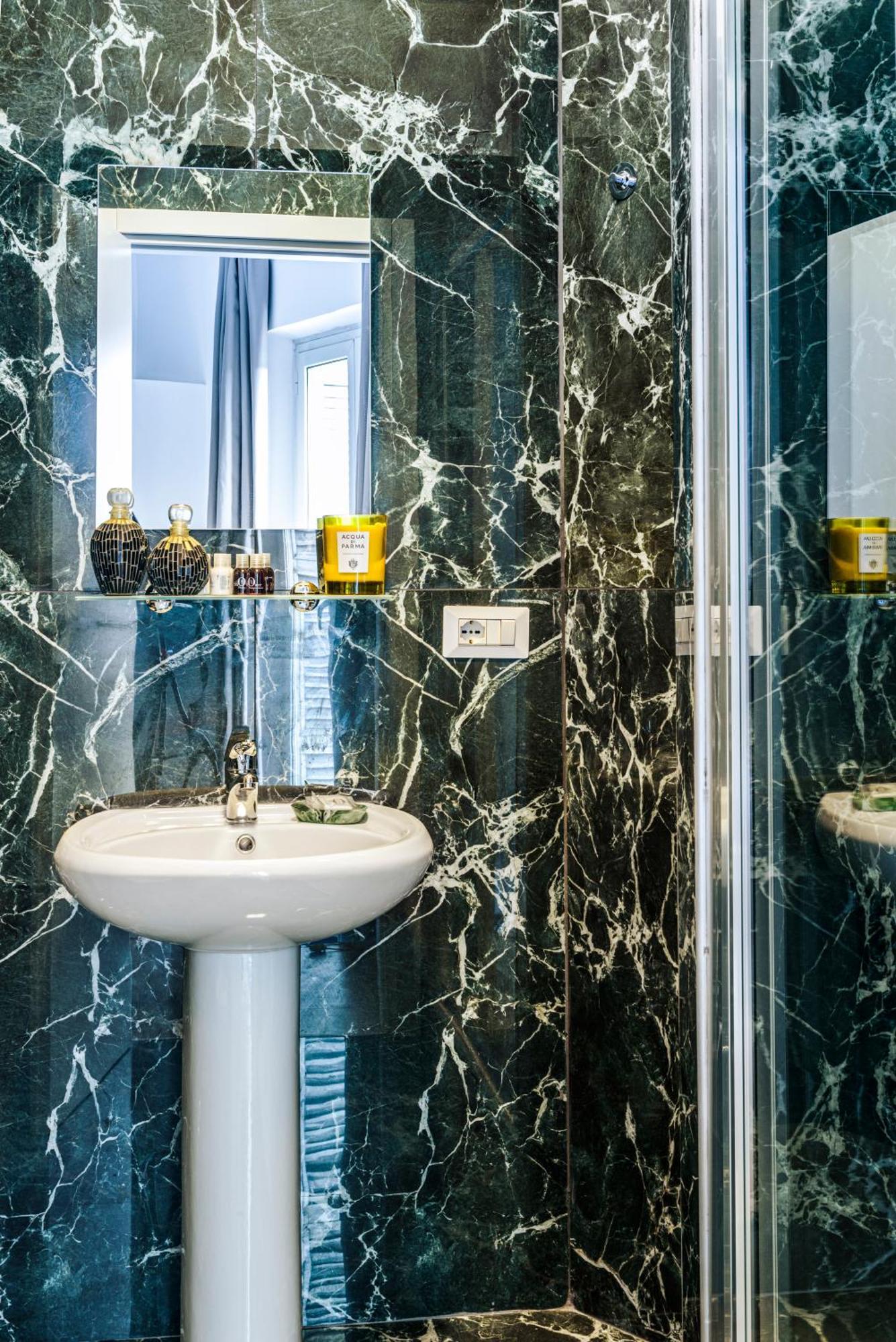Elysium Suites Colosseo Roma Exterior foto